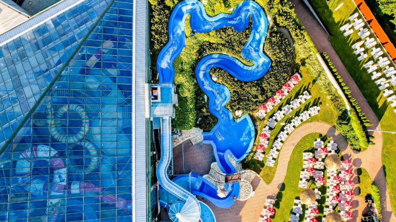 Aquapalace Hotel Prague Čestlice Esterno foto
