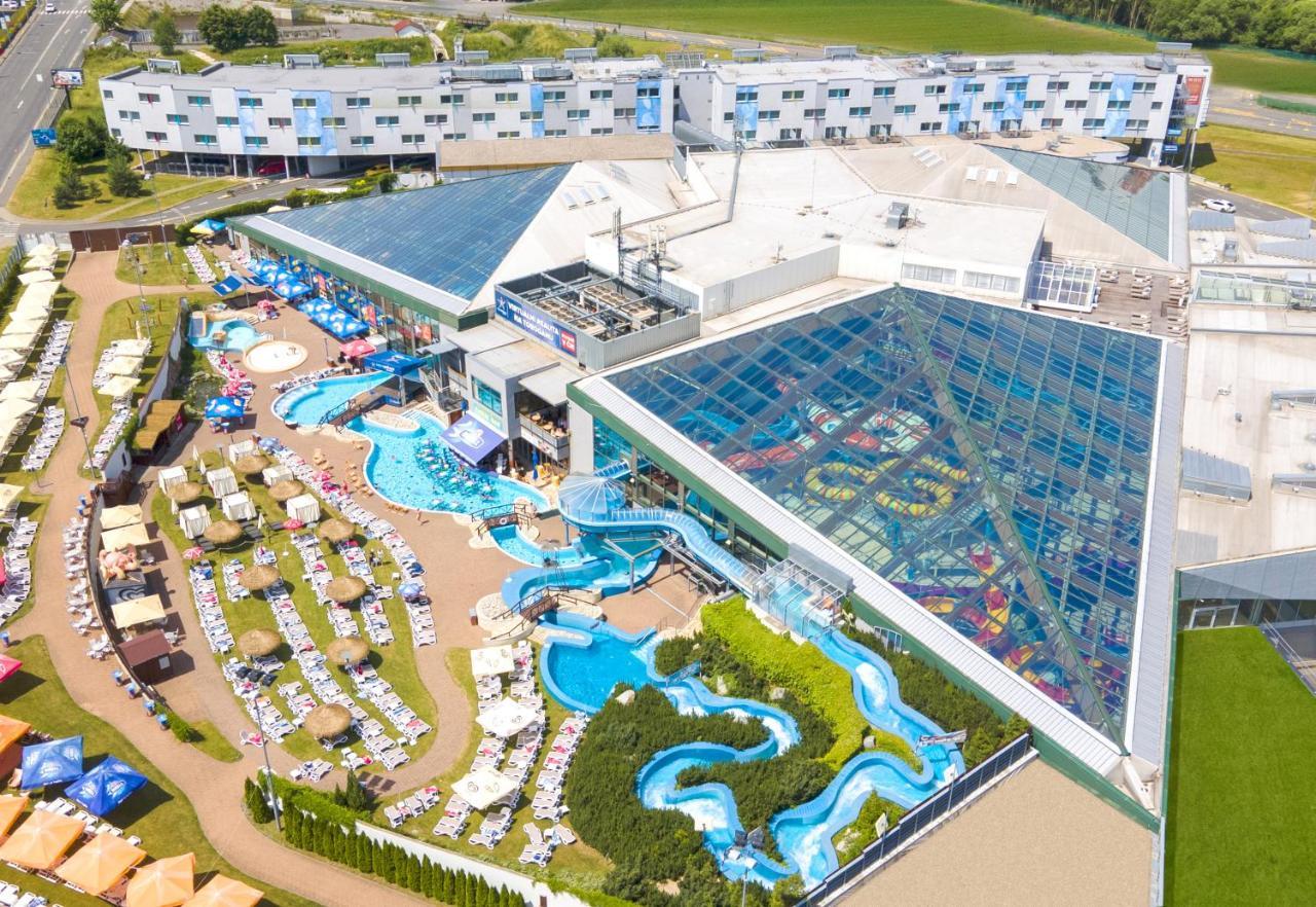 Aquapalace Hotel Prague Čestlice Esterno foto
