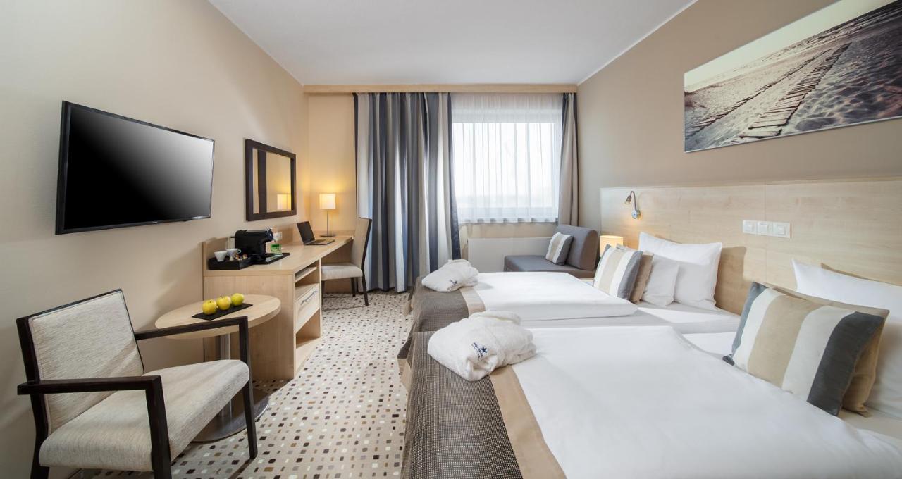 Aquapalace Hotel Prague Čestlice Esterno foto