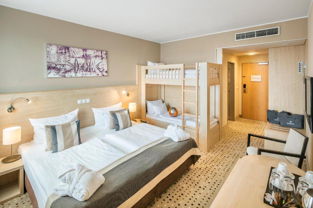Aquapalace Hotel Prague Čestlice Esterno foto