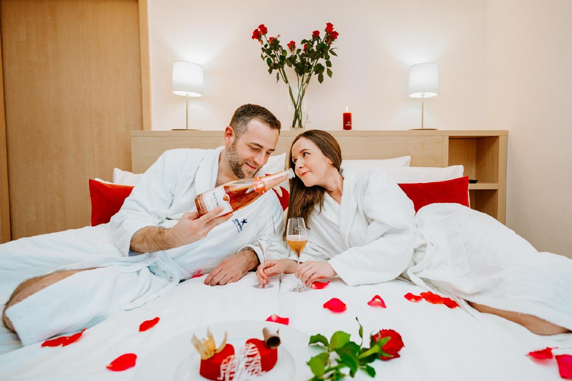 Aquapalace Hotel Prague Čestlice Esterno foto